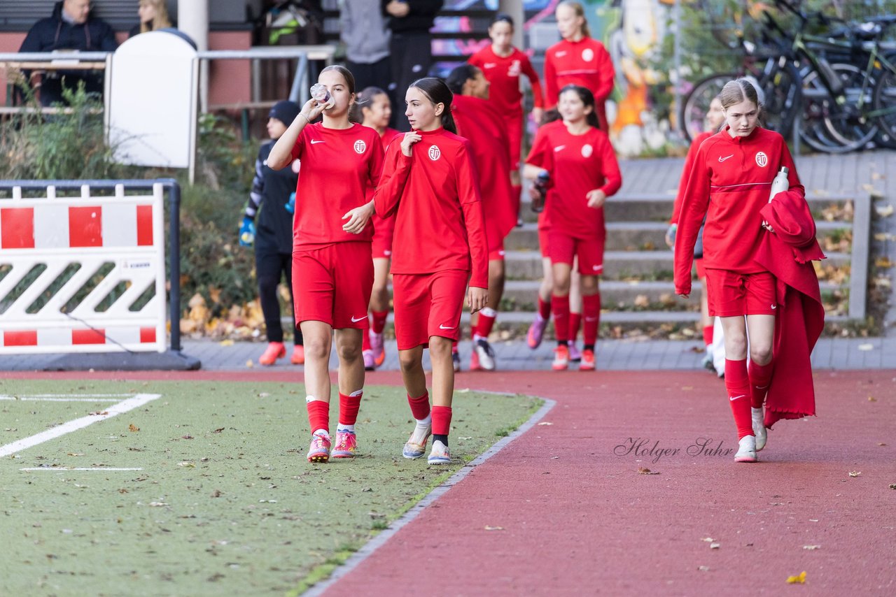 Bild 251 - wCJ Eimsbuettler TV - FC Rosengarten : Ergebnis: 2:0